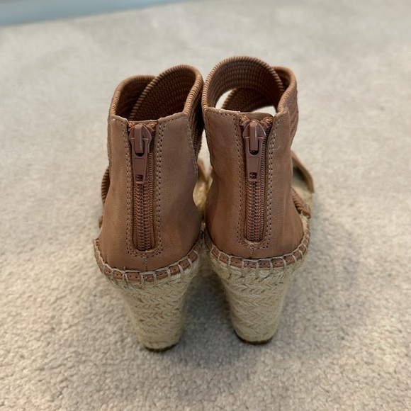 Steven by Steve Madden women’s wedge shoe, size 8.5, NWOT - Picture 3 of 4